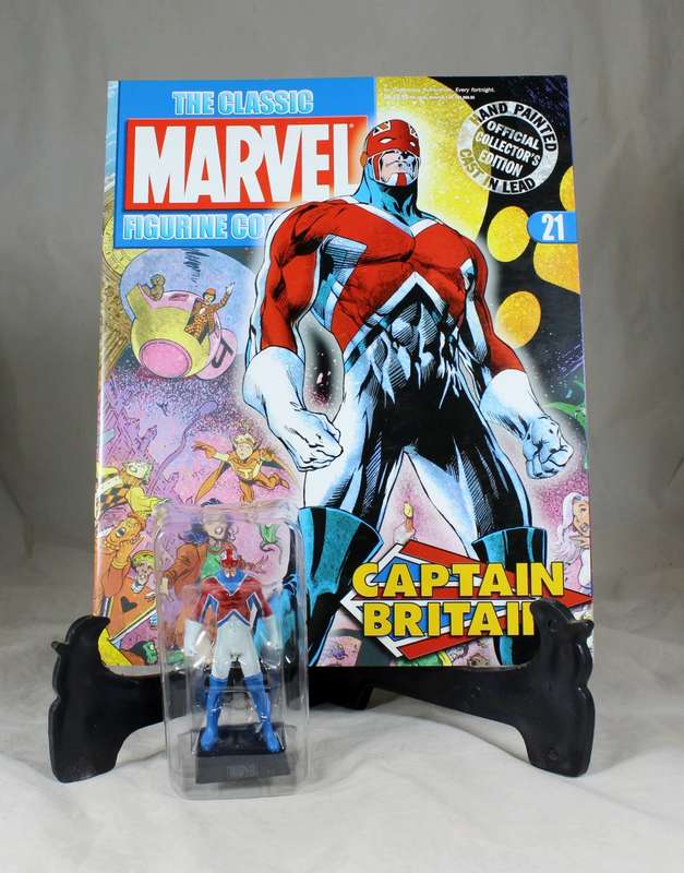 Classic Marvel - Action Figure and Book - Captain Britain #21