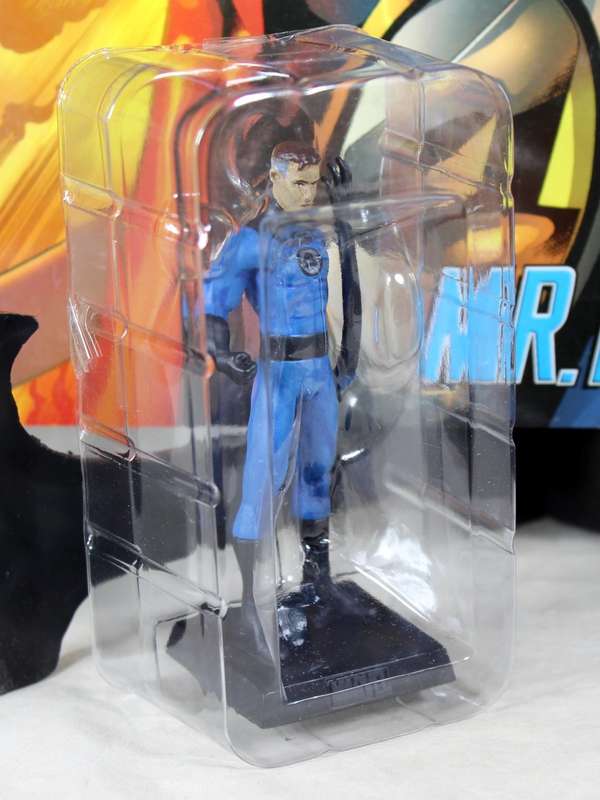 Classic Marvel - action figure and book - Mister Fantastic