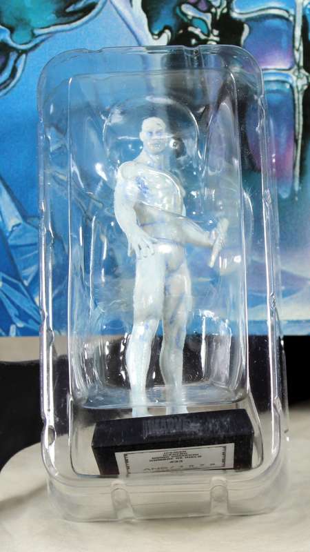 Classic Marvel - action figure and book - Iceman