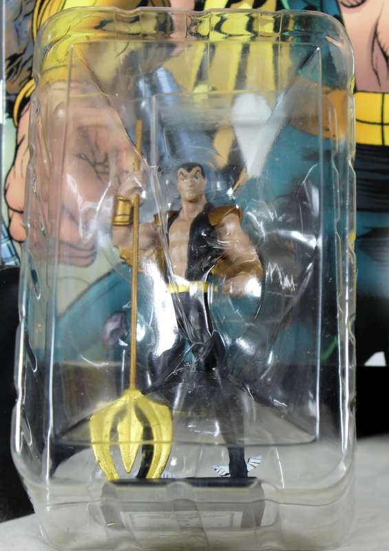 Classic Marvel - action figure and book - Namor