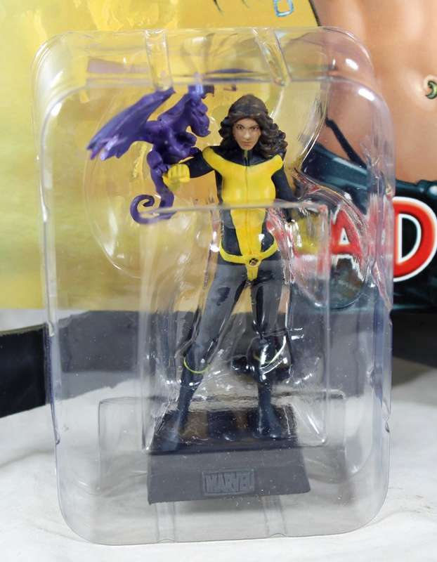 Classic Marvel - action figure and book - Shadowcat with Lockheed