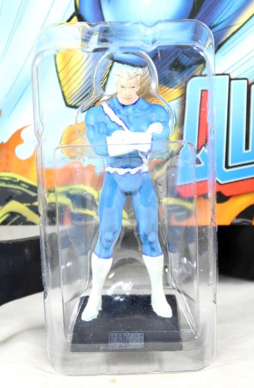 Classic Marvel - Action Figure and Book - Quicksilver #71