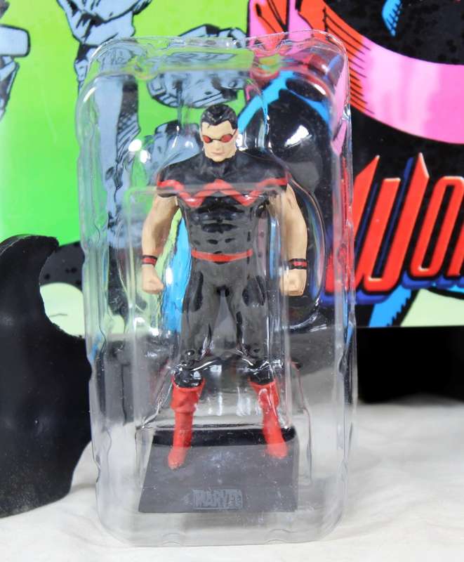 Classic Marvel - Action Figure and Book - Wonder Man #79