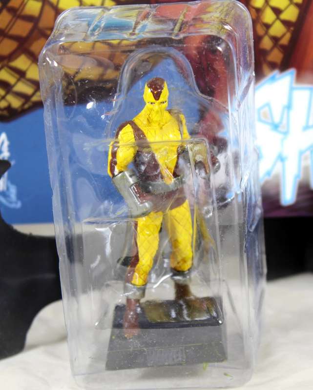 Classic Marvel - action figure and book - Shocker