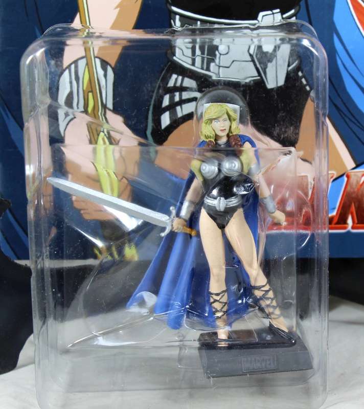 Classic Marvel - action figure and book  - Valkyrie