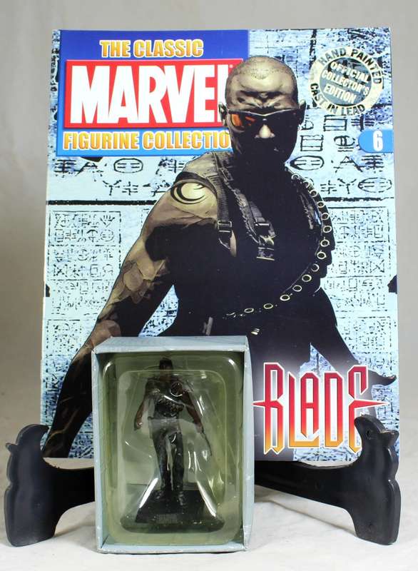 Classic Marvel collection - lead, hand painted figurine with book - Blade