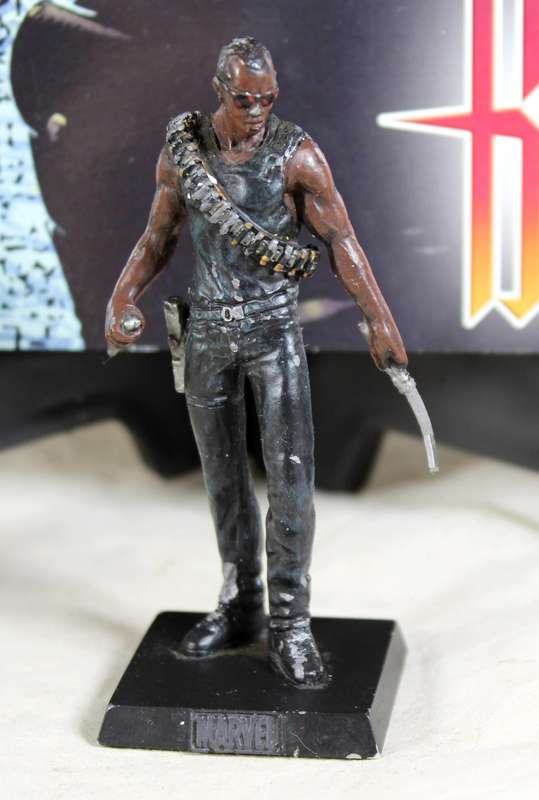 Classic Marvel collection - lead, hand painted figurine with book - Blade