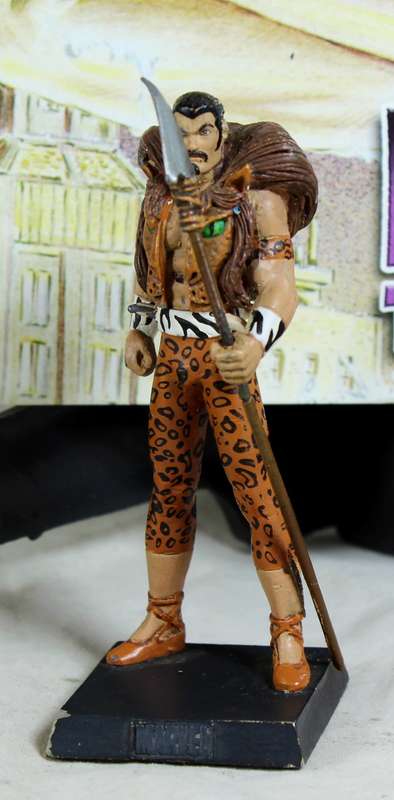 Classic Marvel collection - lead, hand painted figurine with book - Kraven