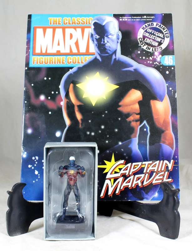 Classic Marvel collection - lead, hand painted figurine with book - Captain Marvel
