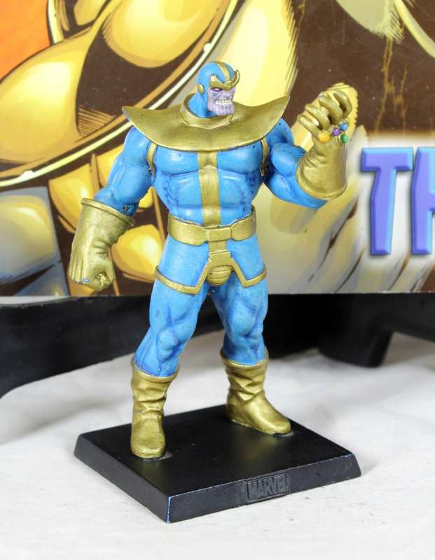 Classic Marvel collection - lead, hand painted figurine with book - specials - Thanos