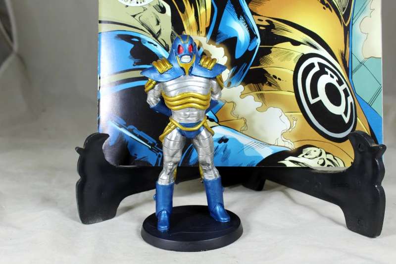 Comics super hero collection special - lead, hand painted figurine with book - the Anti-Monitor