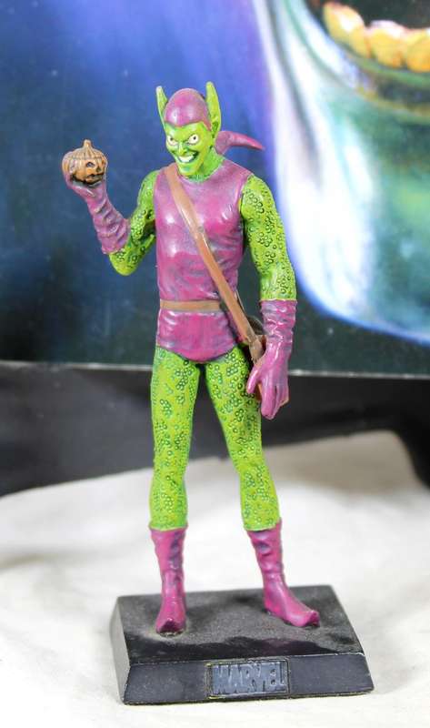 Classic Marvel - action figure and book - Green Goblin