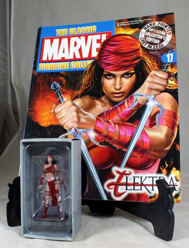 Classic Marvel - Action Figure and Book - Elektra - Issue #17