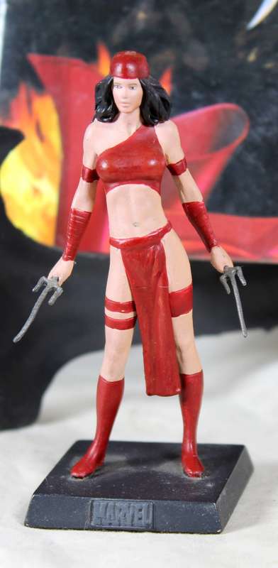 Classic Marvel - Action Figure and Book - Elektra - Issue #17