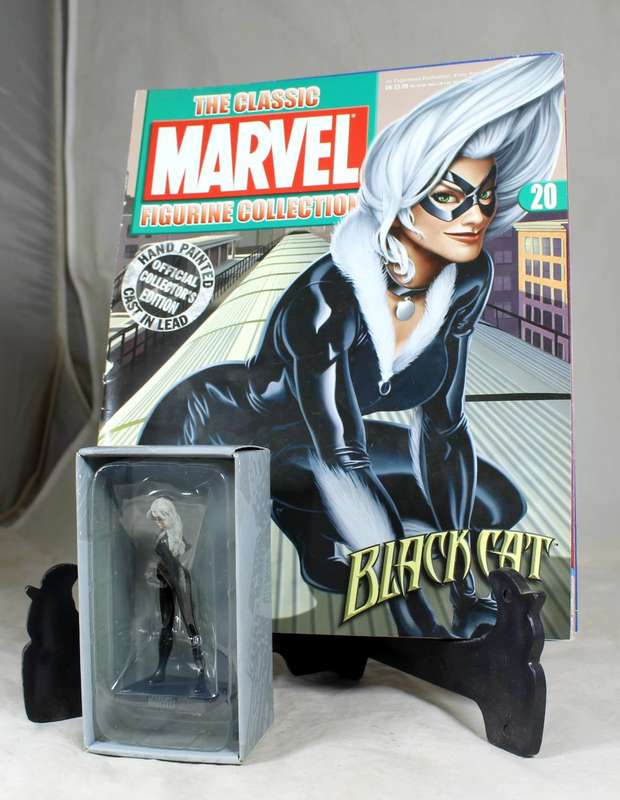 Classic Marvel - Action Figure and Book - Black Cat - Issue - #20