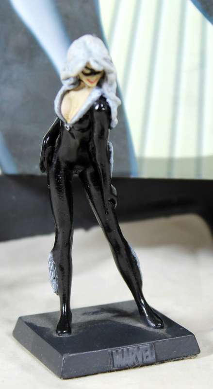 Classic Marvel - Action Figure and Book - Black Cat - Issue - #20