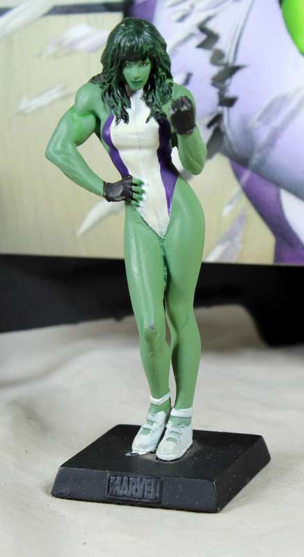 Classic Marvel - action figure and book - She Hulk