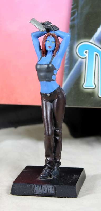 Classic Marvel - action figure and book - Mystique