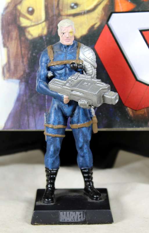 Classic Marvel - action figure and book - Cable