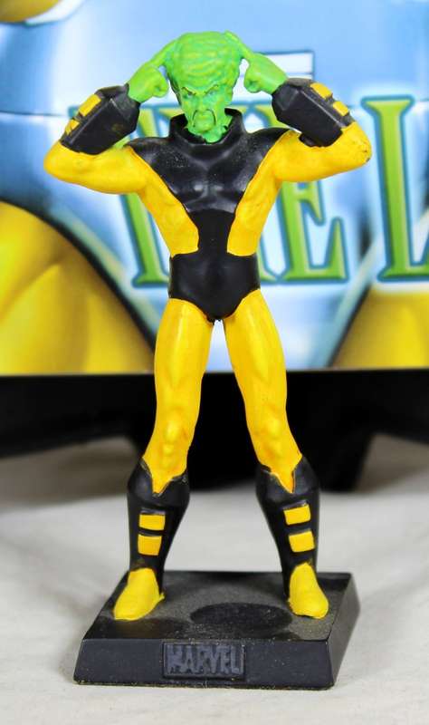 Classic Marvel - action figure and book - the Leader