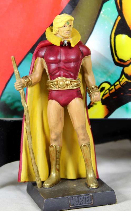 Classic Marvel - action figure and book - Adam Warlock