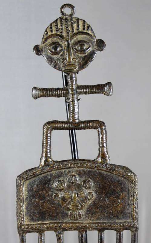 African Metal Tribal Comb On Stand - Lovely Display Piece!! Low price!!- Bid now!!