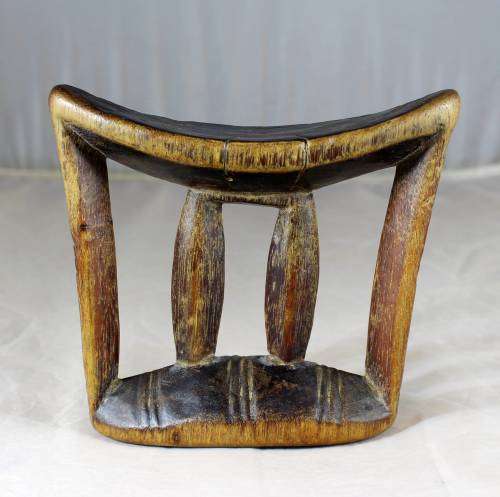 Small Ethiopian Wooden Headrest - Lovely Display Piece!! Low price!!- Bid now!!