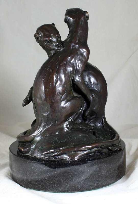 Llewellyn Davies - Meerkat Sculpture - Bronze - Investment art!! Bid now!