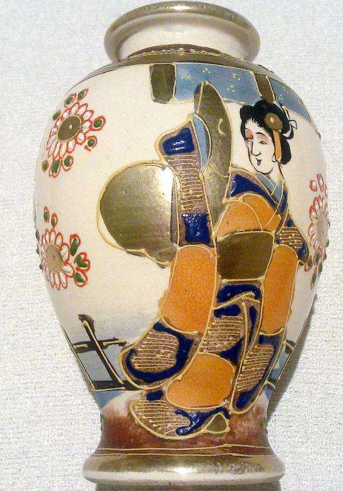 Satsumo style vase - Beautiful!
