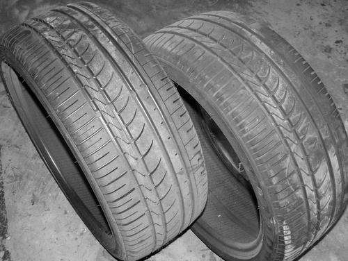 2 X DUNLOP 225/40Z, R18 TYRES.
