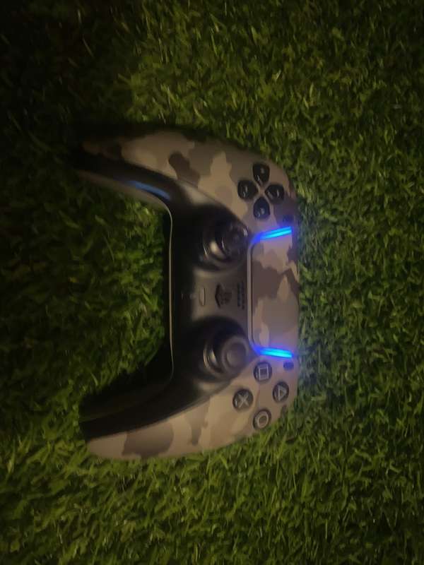 PS 5 Camo controller