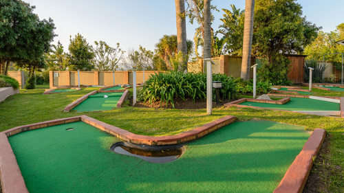 Break away to Formosa bay resort in Plettenberg bay. 2 Bedroom from 11-15Nov.