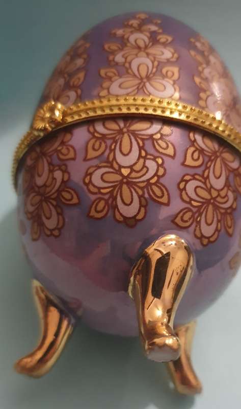 Beautiful lilac and gold egg box.