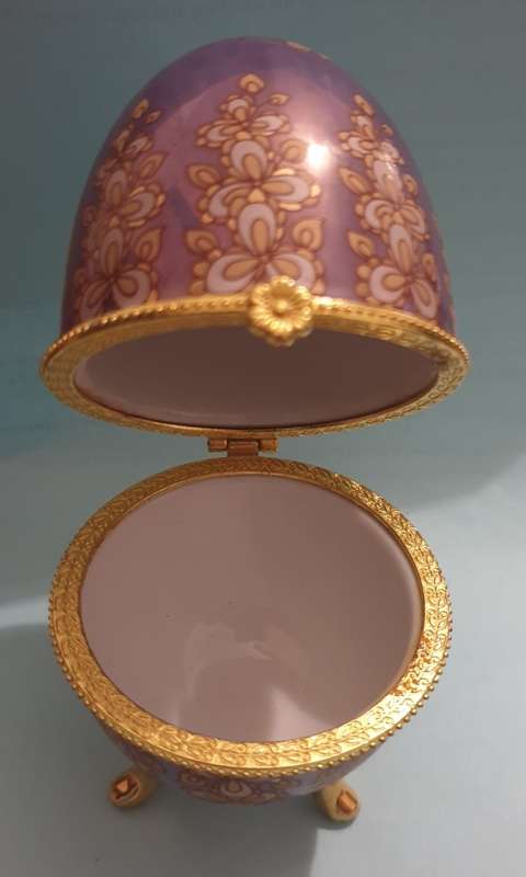 Beautiful lilac and gold egg box.