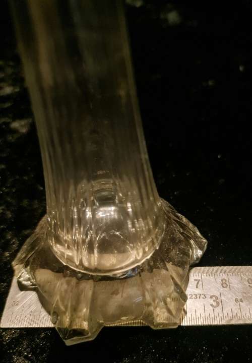 Vintage art deco rosebud vase