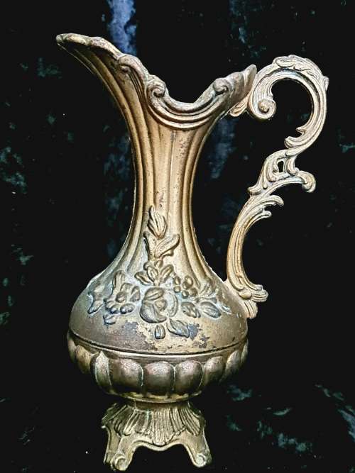 VINTAGE BRASS FLORAL PITCHER VASE MADE IN ITALY ORNATE SECRET STASH TRINKET BOX
