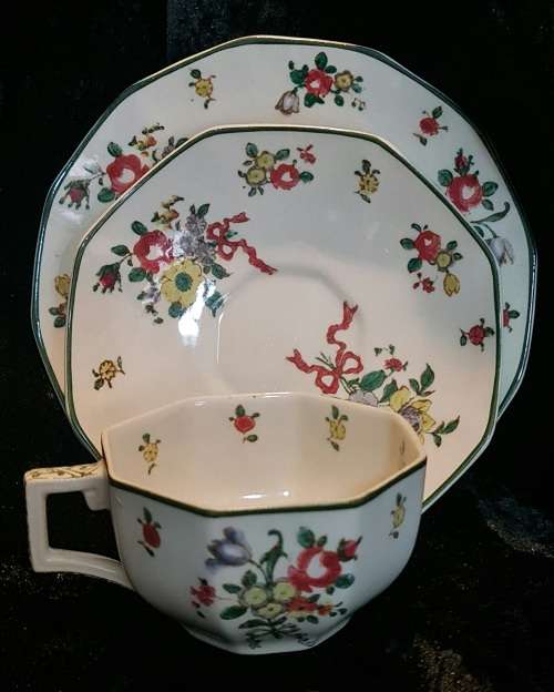 Vintage Royal Doulton Old Leeds Spray Trio set