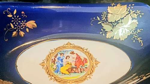 Vintage 1794 Thun Karlovarsky Porcelain Cobalt Blue and 24 carat Gold Trim, oblong dish