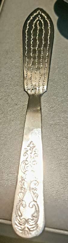  Sea Shell Butter or Caviar Dish with glass insert and spreader