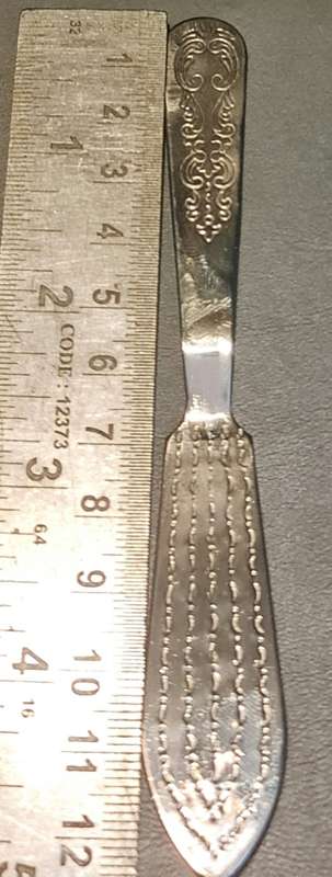  Sea Shell Butter or Caviar Dish with glass insert and spreader