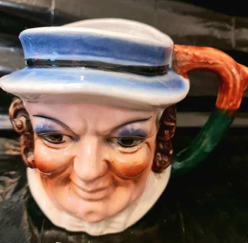 Beautiful character jug in very good condition
