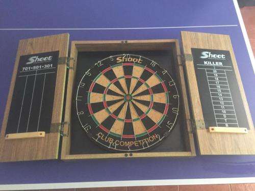 Shoot Club Competition Dartboard & Matching Cabinet
