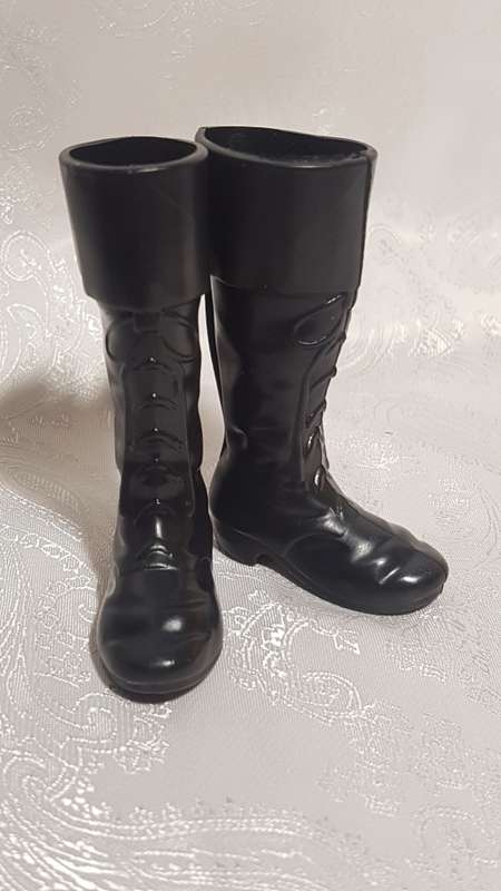 Black Ken boots