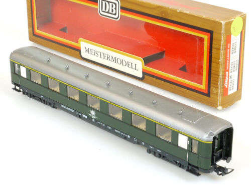 Liliput  83100 ho compartment car class 1