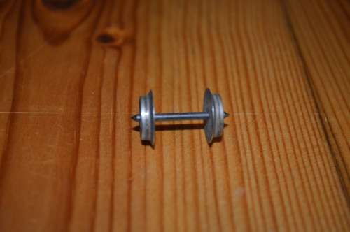 Ho train spoke wheels Ac Diam 11.3mm Axle distance 25mm