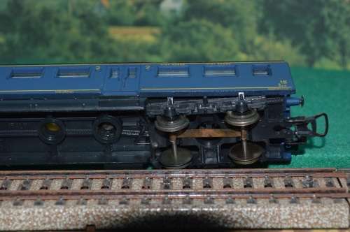 Lima HO 64001 passenger coach with lights