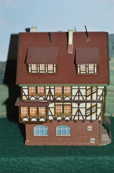 N Guage 4 story building