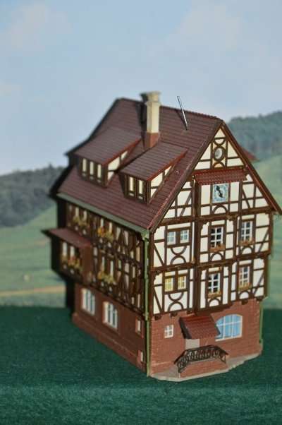 N Guage 4 story building