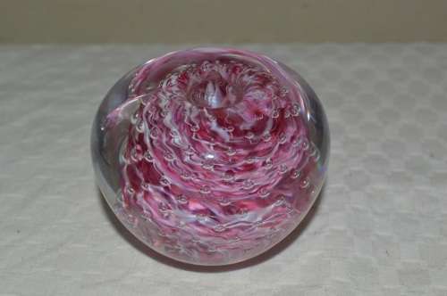 Stunning BUBBLE TWIST PINK AND WHITE PAPERWEIGHT. UNUSUAL