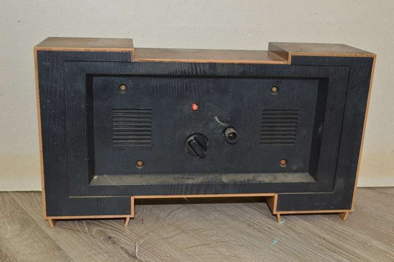 Nice Rythem mantle clock with alarm